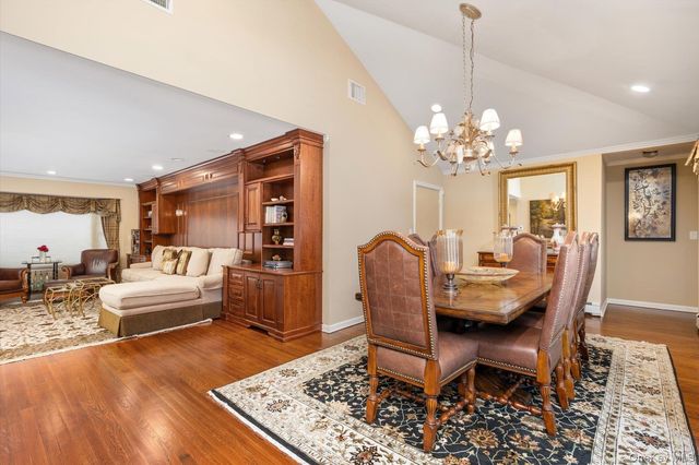 9 Ellis Drive, Syosset, NY 11791