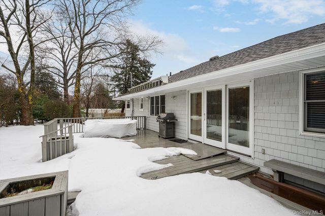 9 Ellis Drive, Syosset, NY 11791