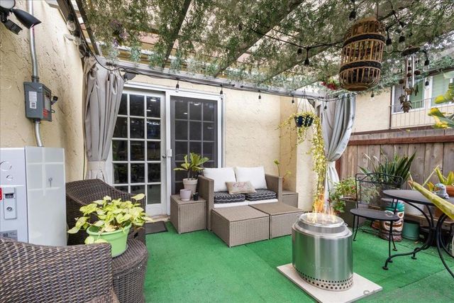 238 Regency Ct C, Chula Vista, CA 91910