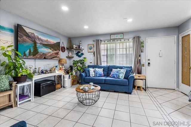 238 Regency Ct C, Chula Vista, CA 91910