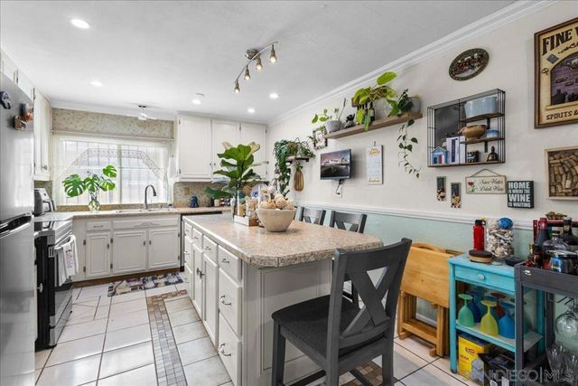 238 Regency Ct C, Chula Vista, CA 91910