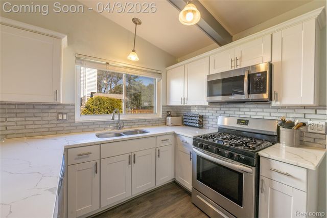 7016 Longwood Road, Canton Charter Township, MI 48187