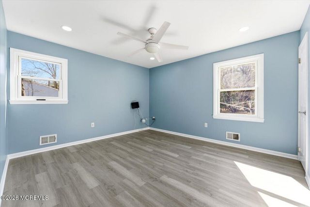 629 W Commodore Boulevard, Jackson, NJ 08527