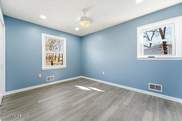 629 W Commodore Boulevard, Jackson, NJ 08527