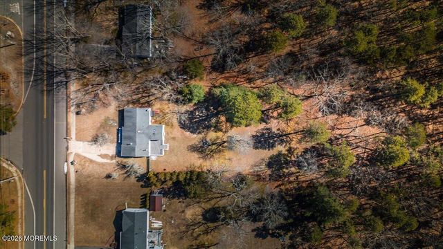 629 W Commodore Boulevard, Jackson, NJ 08527