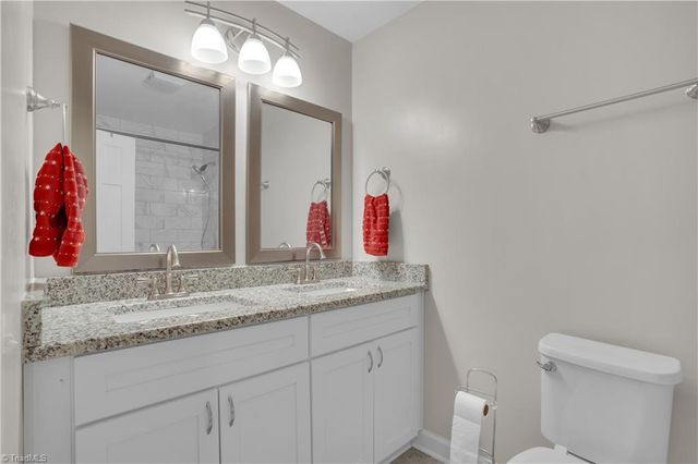 176 Farmbrooke Lane, Winston-salem, NC 27127