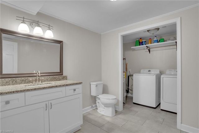 176 Farmbrooke Lane, Winston-salem, NC 27127