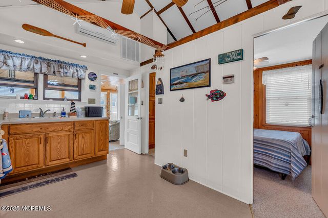 19 9th Lane, Seaside Park, NJ 08752