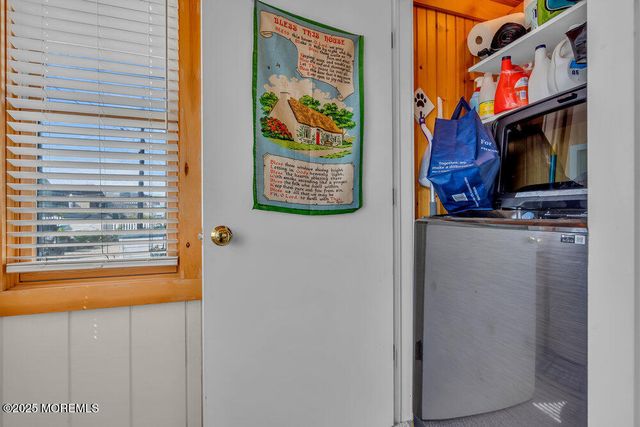 19 9th Lane, Seaside Park, NJ 08752