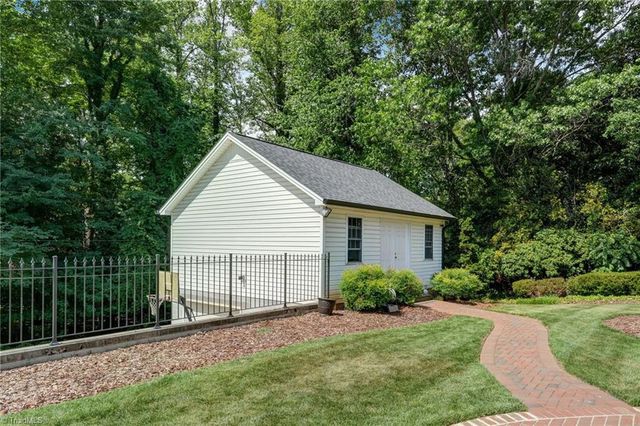1205 Huntsdale Road, Reidsville, NC 27320