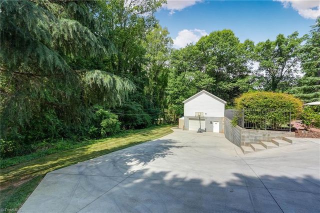 1205 Huntsdale Road, Reidsville, NC 27320