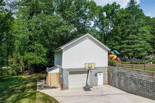 1205 Huntsdale Road, Reidsville, NC 27320