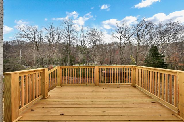 216 Valley View Rd, Dover, TN 37058