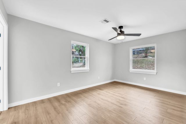 216 Valley View Rd, Dover, TN 37058