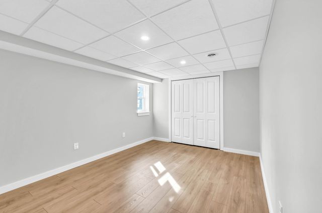 216 Valley View Rd, Dover, TN 37058