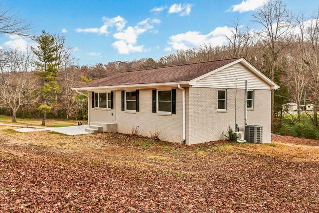 216 Valley View Rd, Dover, TN 37058