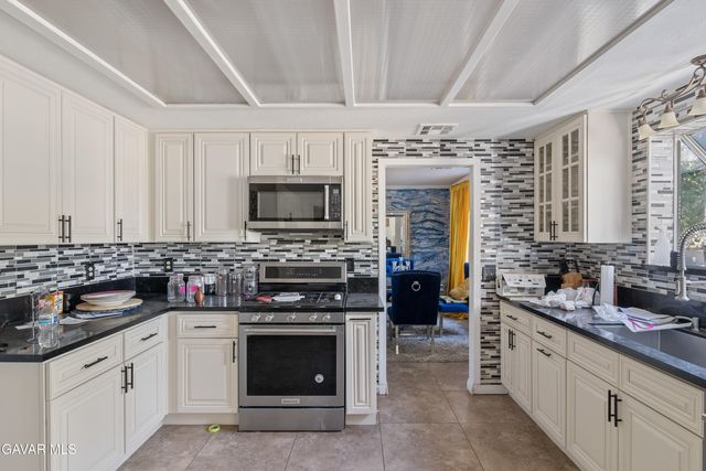 3735 Paula, Lancaster, CA 93535