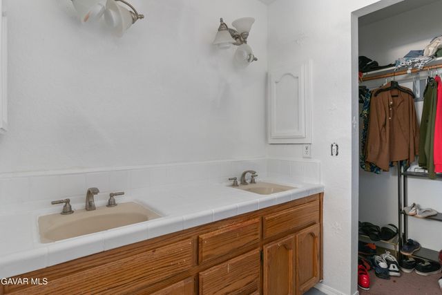 3735 Paula, Lancaster, CA 93535