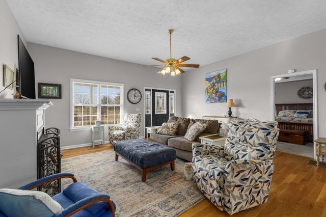 202 Allendale Blvd, Mcminnville, TN 37110