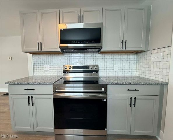 911 Merrick Avenue, Zanesville, OH 43701