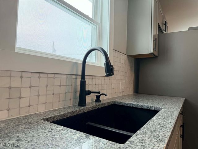 911 Merrick Avenue, Zanesville, OH 43701