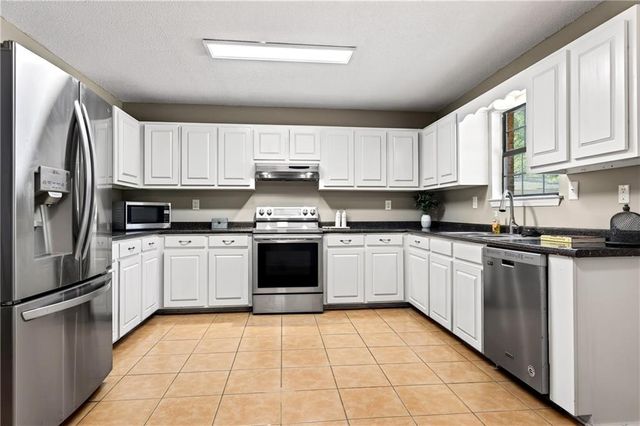 8695 Rosalene Street W, Grand Bay, AL 36541