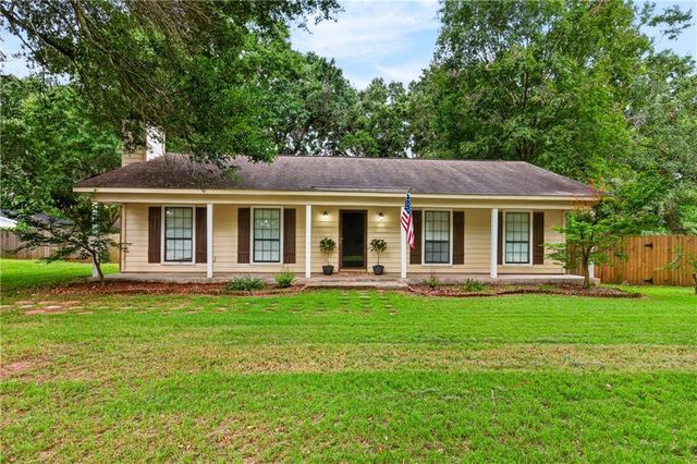 8695 Rosalene Street W, Grand Bay, AL 36541
