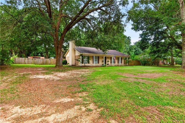 8695 Rosalene Street W, Grand Bay, AL 36541
