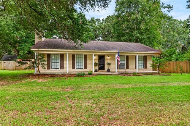 8695 Rosalene Street W, Grand Bay, AL 36541