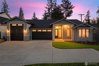 541 SW 366th Street #1, Federal Way, WA 98023