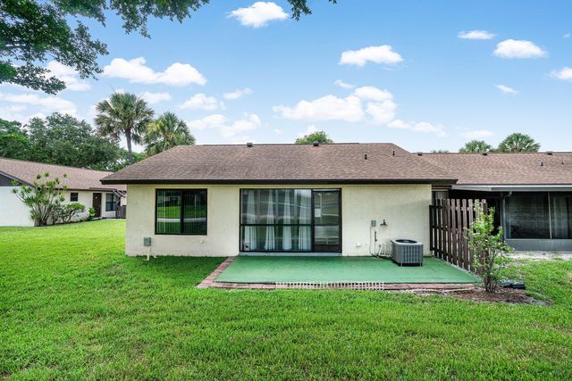 28 VIA DE CASAS NORTE 28, Boynton Beach, FL 33426