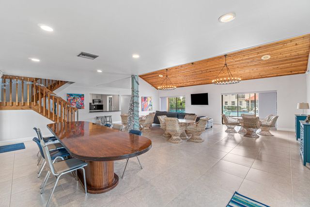 28 VIA DE CASAS NORTE 28, Boynton Beach, FL 33426