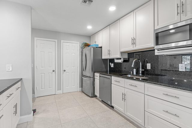 28 VIA DE CASAS NORTE 28, Boynton Beach, FL 33426