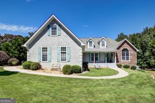 280 Farr Lake Drive, Tyrone, GA 30290