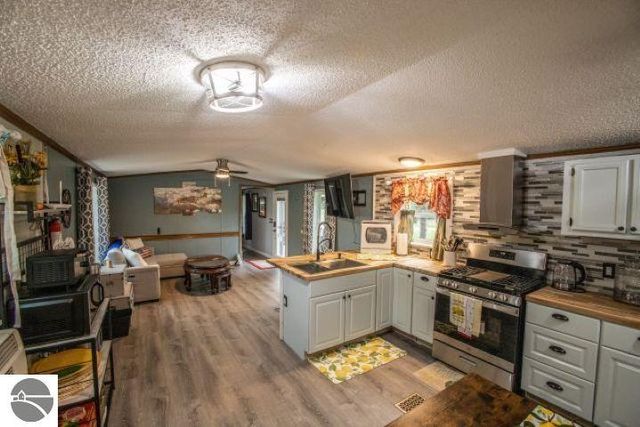 11930 State Road, Cadillac, MI 49601