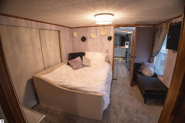 11930 State Road, Cadillac, MI 49601