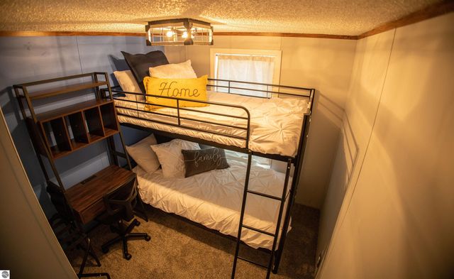 11930 State Road, Cadillac, MI 49601