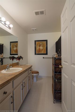 15402 Cornell Drive, Clinton Charter Township, MI 48038