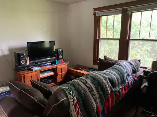 2607 S Rockport Road, Bloomington, IN 47403