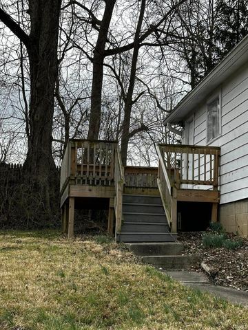 2607 S Rockport Road, Bloomington, IN 47403