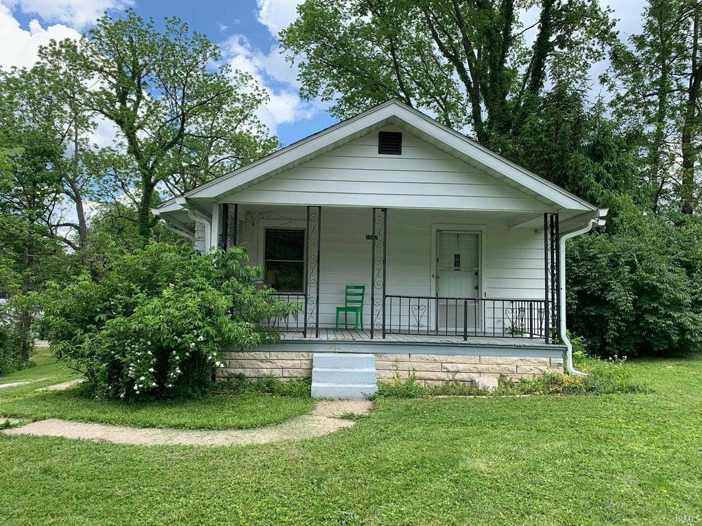 2607 S Rockport Road, Bloomington, IN 47403