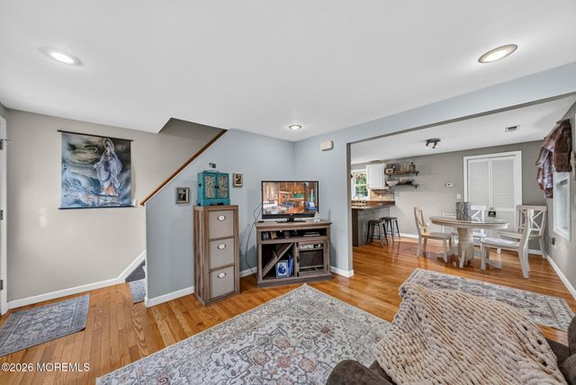 516 Middle Lane, Howell, NJ 07731