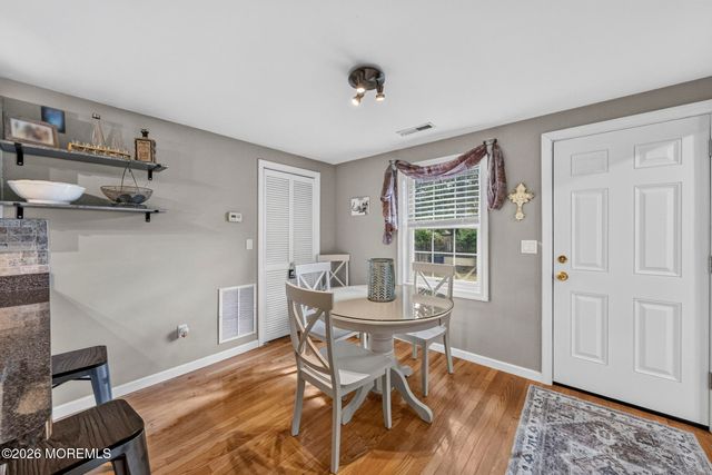 516 Middle Lane, Howell, NJ 07731