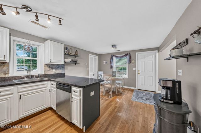 516 Middle Lane, Howell, NJ 07731