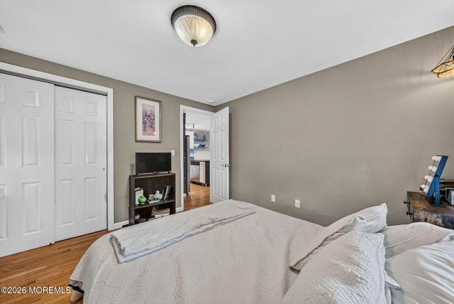 516 Middle Lane, Howell, NJ 07731