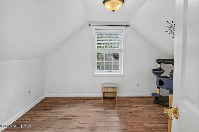 516 Middle Lane, Howell, NJ 07731