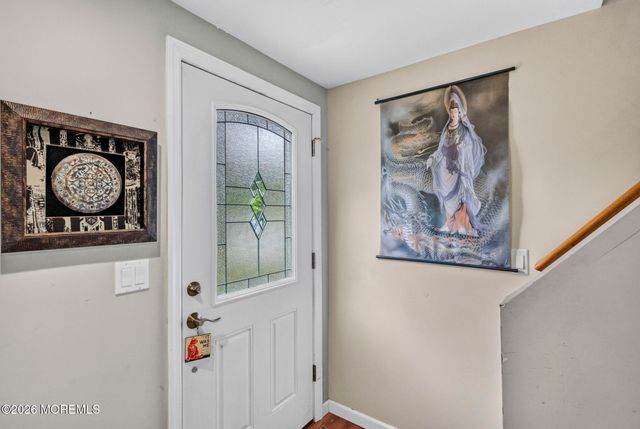 516 Middle Lane, Howell, NJ 07731