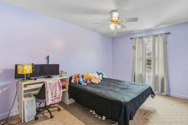 3668 N GRANDVIEW Avenue, Gurnee, IL 60031