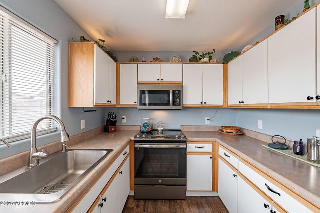 803 W HESS Avenue, Coolidge, AZ 85128