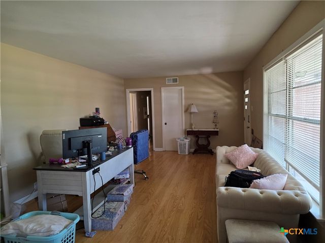 1903 S 13th Street, Temple, TX 76504